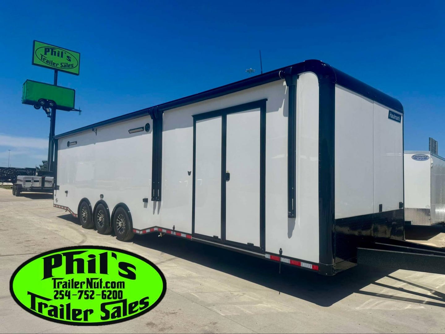 Haulmark NEW 85X34 EDGE CAR ENCLOSED RACE TRAILER ELECTRIC AWNING HAULER TRAILER CARGO TRAILERS Car / Racing Trailer
