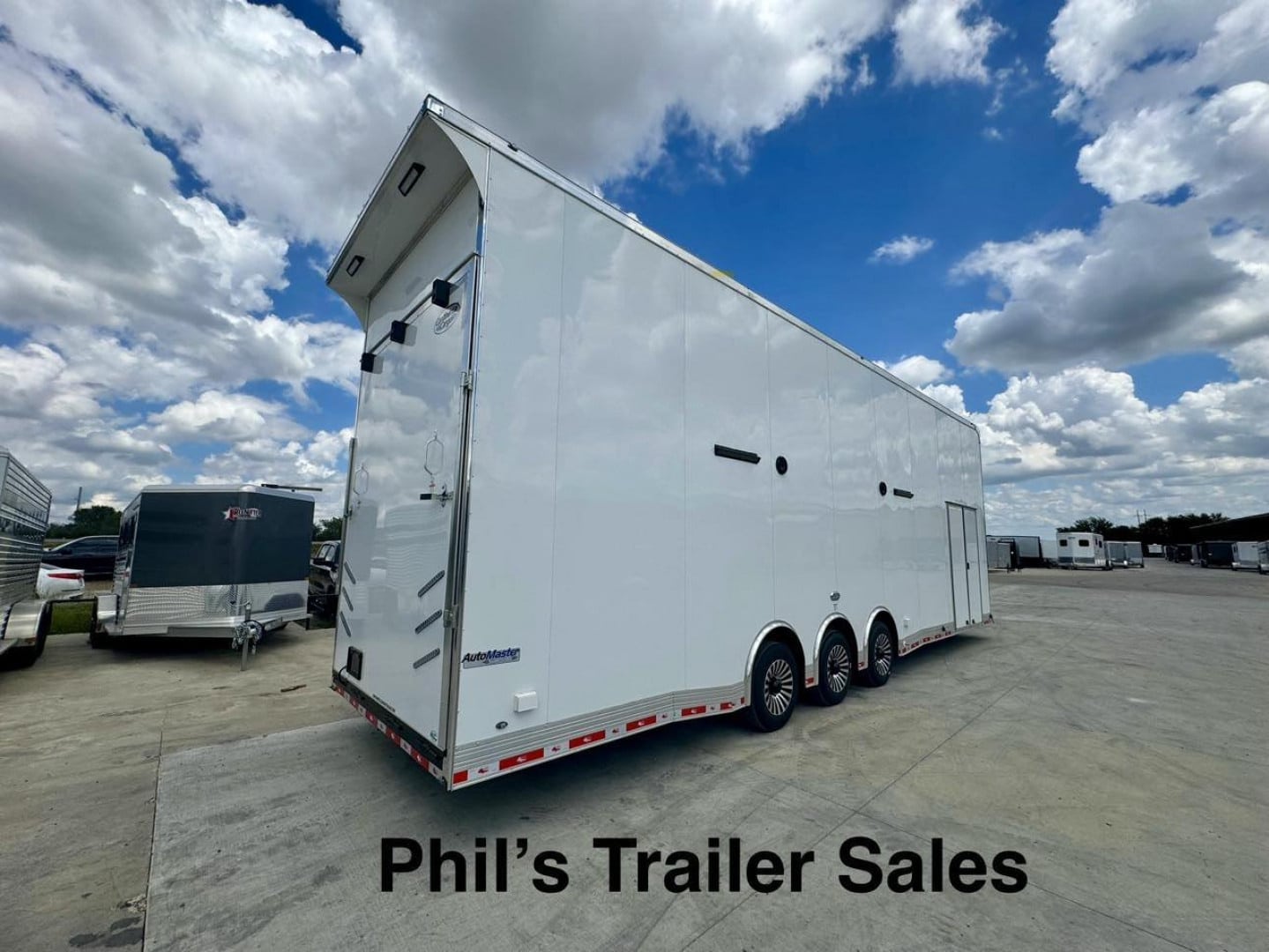 CONTINENTAL CARGO NEW 85X34 STACKER ENCLOSED RACE TRAILER CAR HAULER TRAILER CARGO TRAILERS Car / Racing Trailer