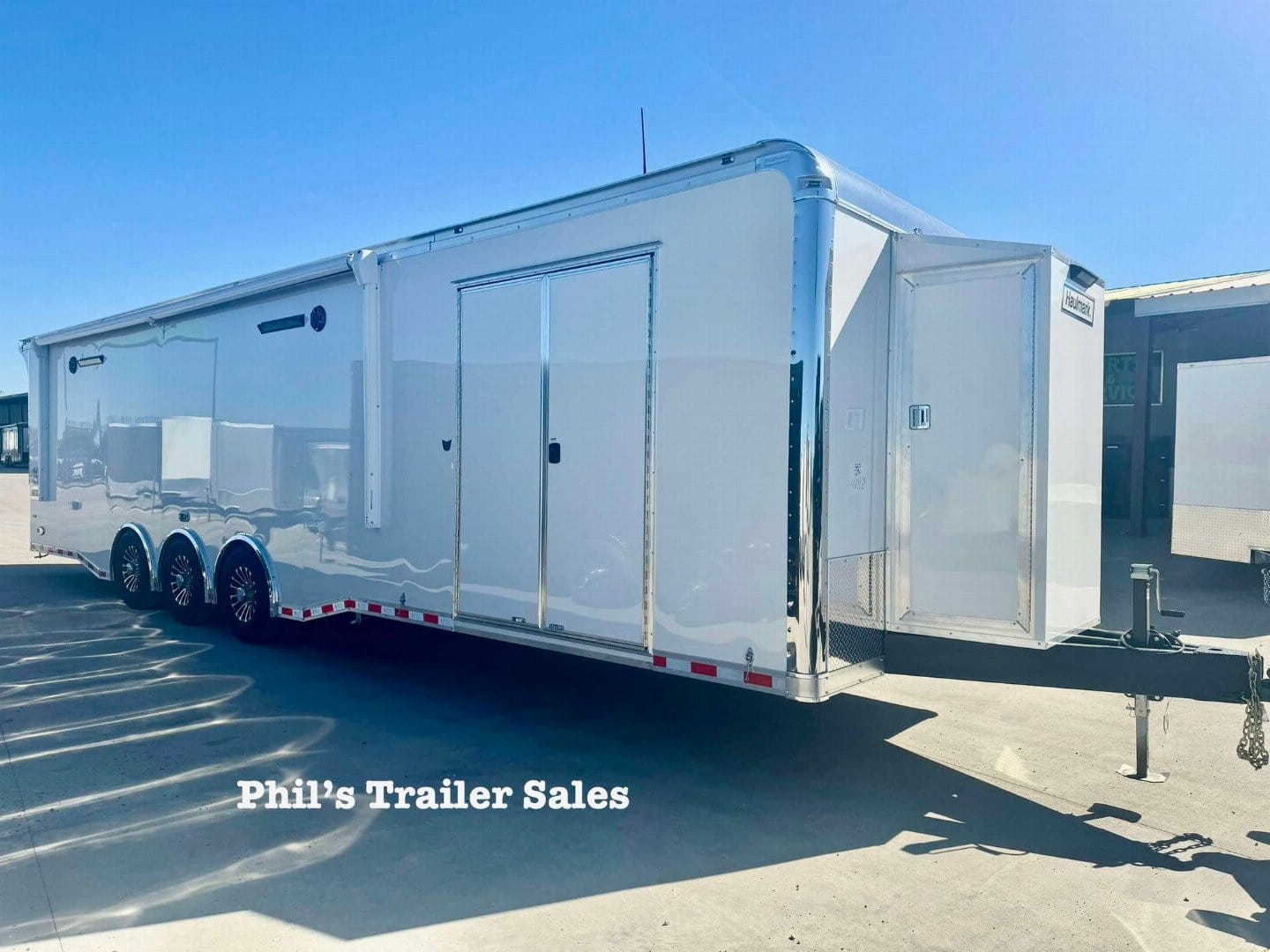 Haulmark 34′ EDGE PRO TONGUE BOX ELECTRIC AWNING AIRLINES Car / Racing Trailer