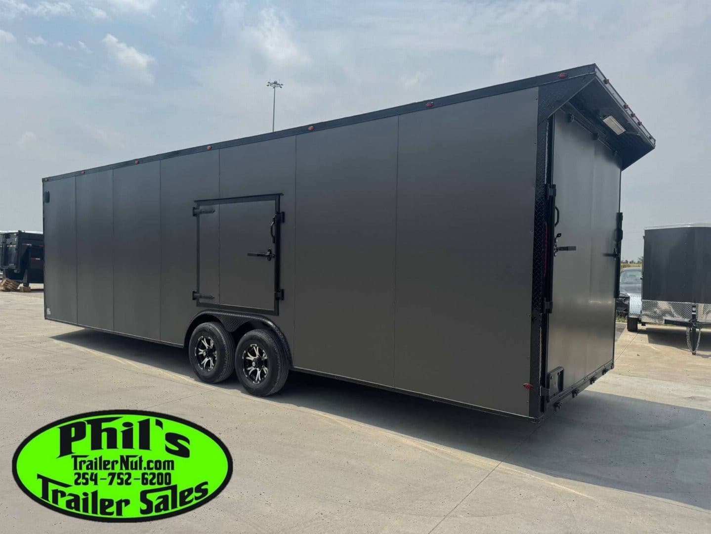 8.5X28 CAR HAULER WITH ESCAPE DOOR Cargo / Enclosed Trailer REAR WING