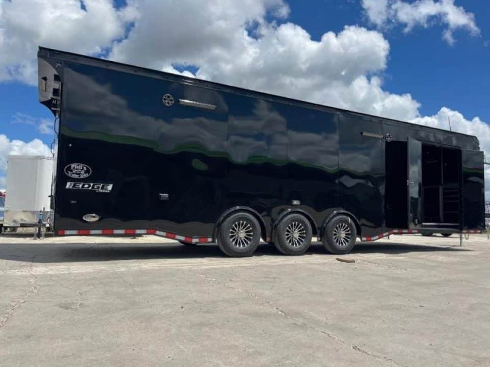 32′ Haulmark EDGE Car / Racing Trailer LOADED / ENCLOSED CARGO / CAR HAULER