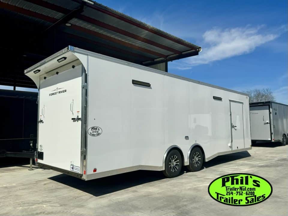 8.5 X 28 RACE TRAILER CONTINENTAL CARGO RACE TRAILER Car / Racing Trailer