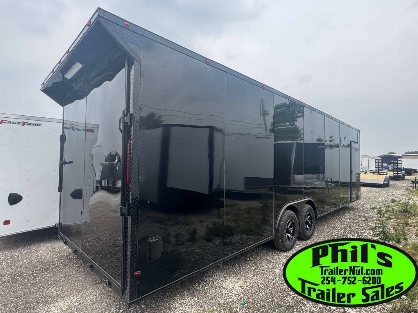 8.5X28 CAR HAULER WITH ESCAPE DOOR Cargo / Enclosed Trailer REAR WING