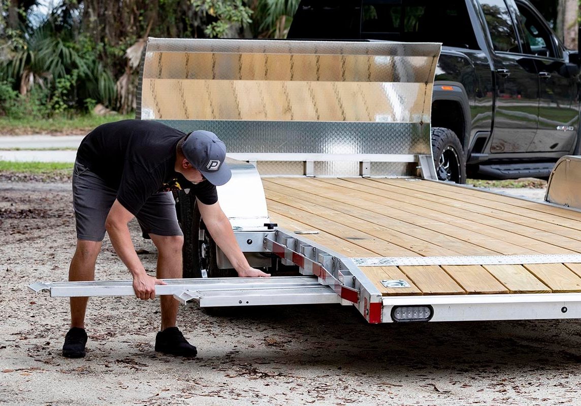 car-hauler-stowable-ramps-2